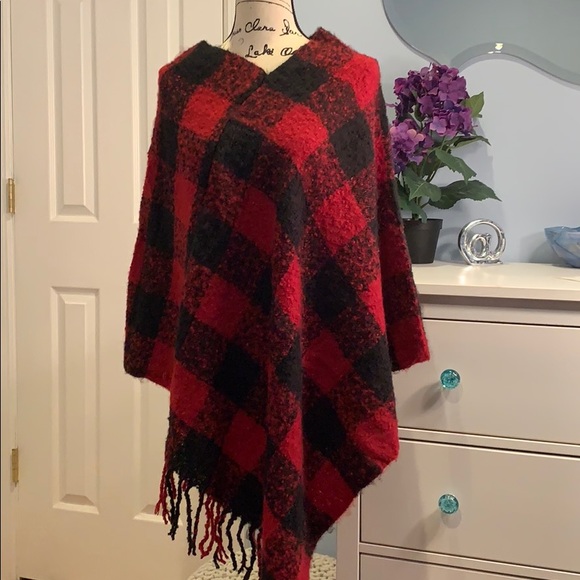 LAST 1 🔥 2 Tone Buffalo Plaid Long Fringe Poncho - Picture 8 of 10